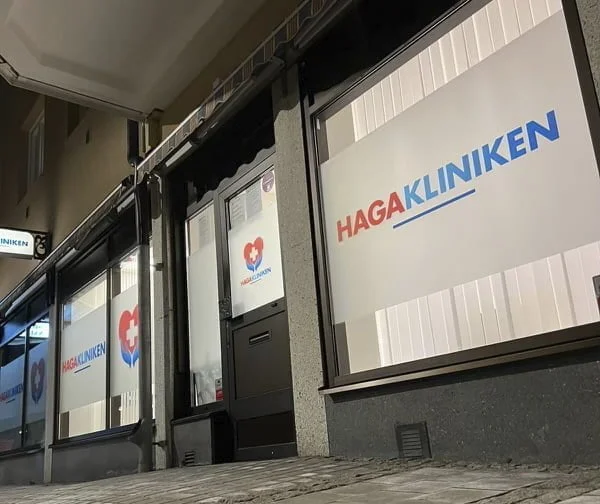 10004 Modern vardagsrum efter städning